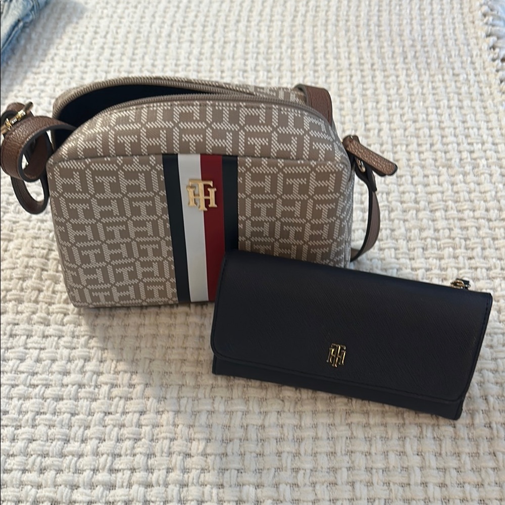 Bundle Deal-Tommy Hilfiger Crossbody Bag with wallet.